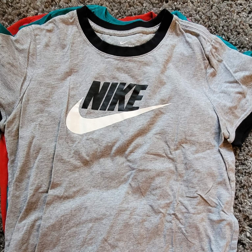 Nike tees